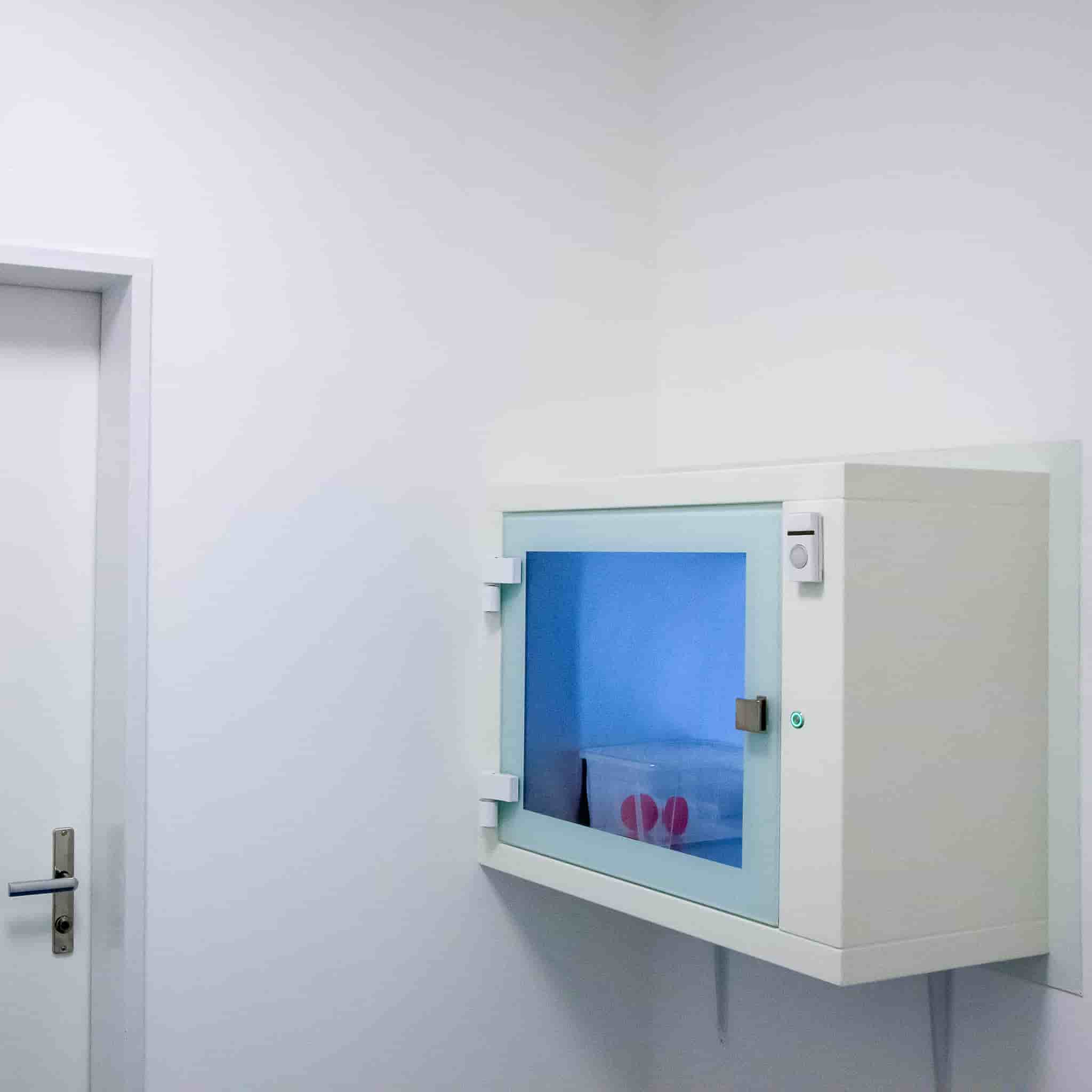 IVF - prokládací okénko pro předání vzorku do laboratoře